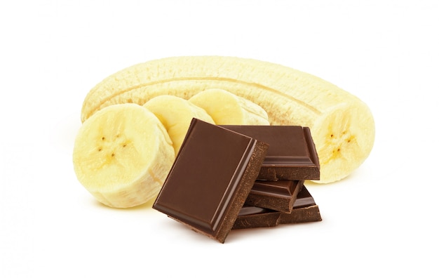 Banane mit der schokolade lokalisiert auf weißem hintergrund | Premium-Foto