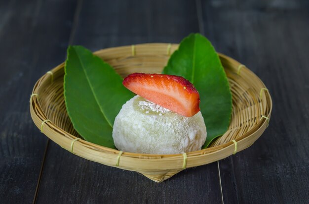 Daifuku mochi japanischer nachtisch | Premium-Foto