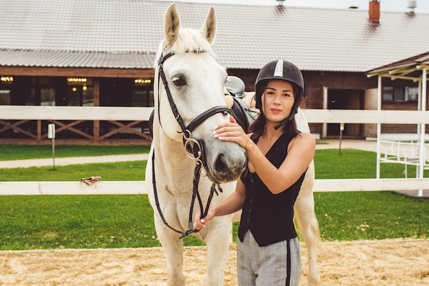 Die Madchen Reiten Auf Pferden Kostenlose Foto