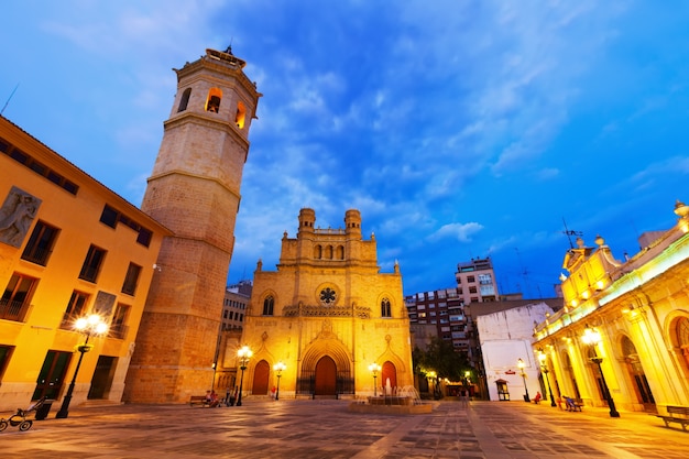 Fadri-turm und gotische kathedrale in castellon de la plana Kostenlose Fotos