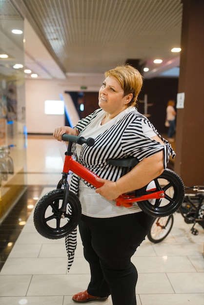 Frau auf motorrad fette 