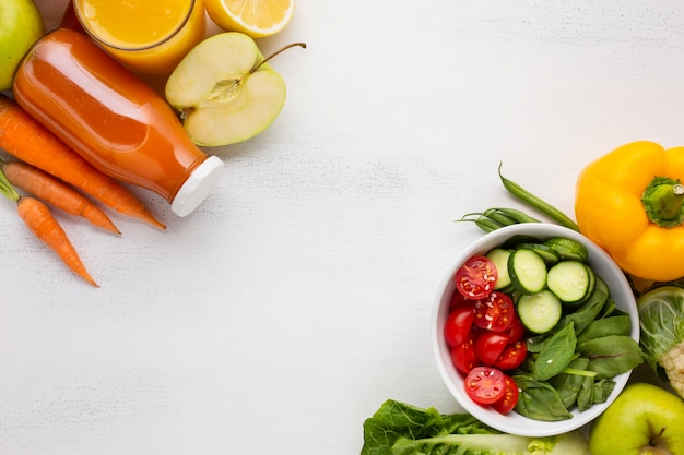 Flacher salat und lebensmittel Kostenlose Fotos