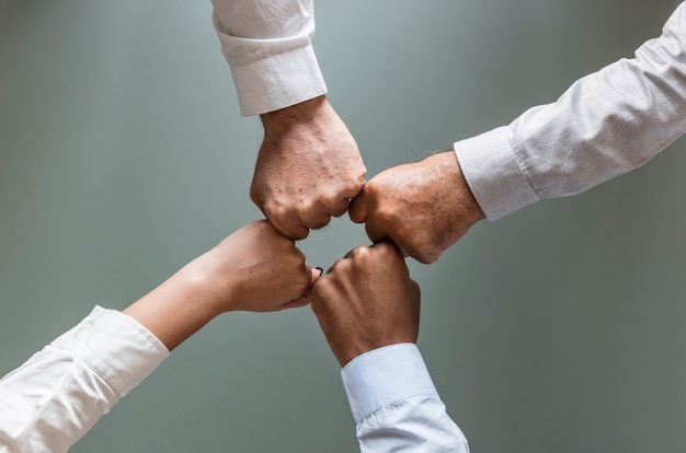Geschäftshände verbanden teamwork zusammen Kostenlose Fotos