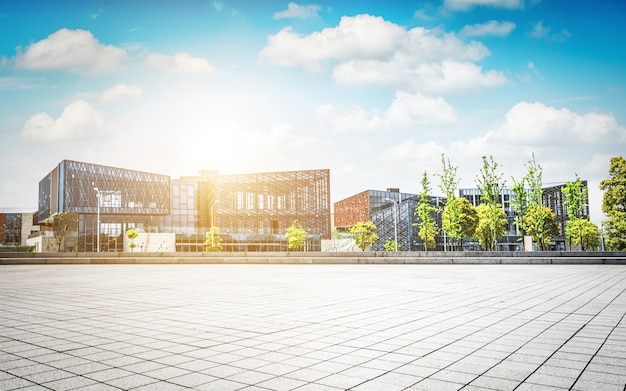 Großes modernes bürogebäude Kostenlose Fotos