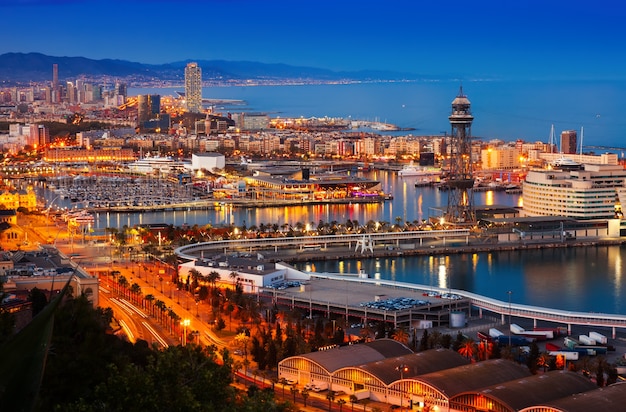 Hafen In Barcelona Wahrend Des Abends Spanien Kostenlose Foto