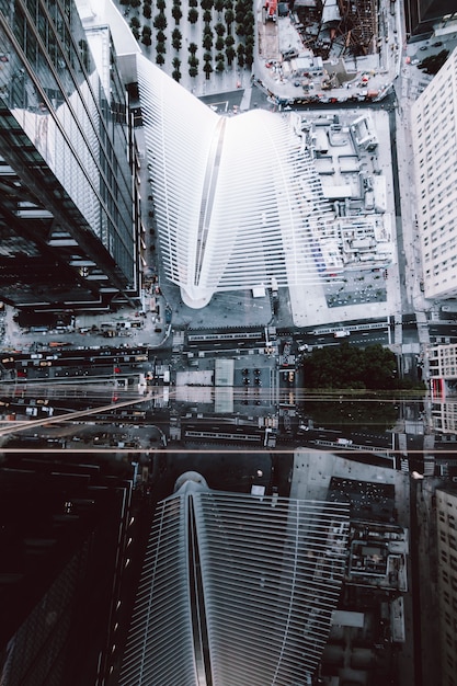 Kostenlose Foto High Angle Shot Der Wolkenkratzer Und Der Strassen Von New York City