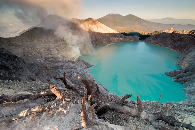 Ijen krater banyuwangi ost java  indonesien Premium Foto