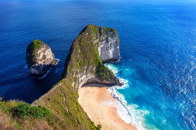 Kelingking beach in der insel nusa penida, bali ...