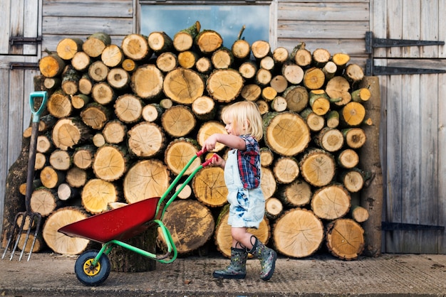 Kind-nachkommen-jugend-kinderaktivitäts-konzept Kostenlose Fotos