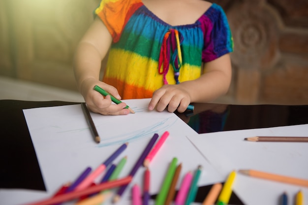 Kinder Lernen Zeichnen Und Malen