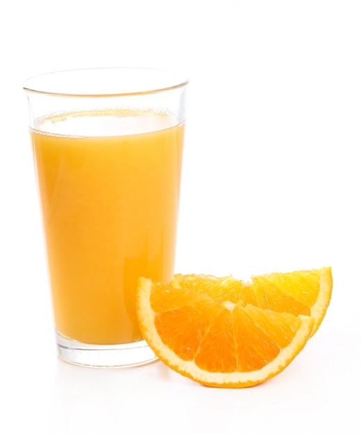 Köstliches glas orangensaft Kostenlose Foto