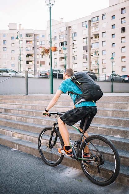 Mann mit fahrrad Kostenlose Foto