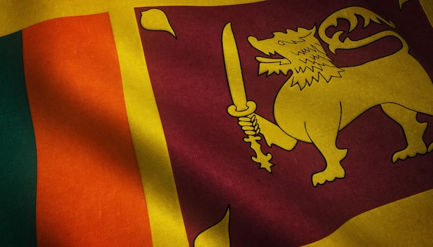 Nahaufnahmeaufnahme der wehenden flagge von sri lanka mit ...