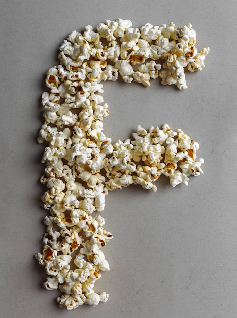 popcorn-alphabet-isoliert-premium-foto