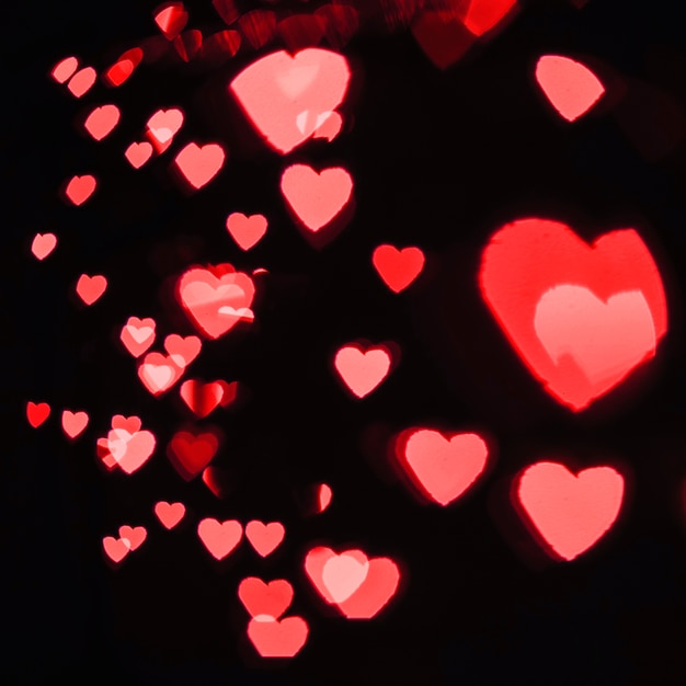 Rote Herzen Auf Schwarz Kostenlose Foto