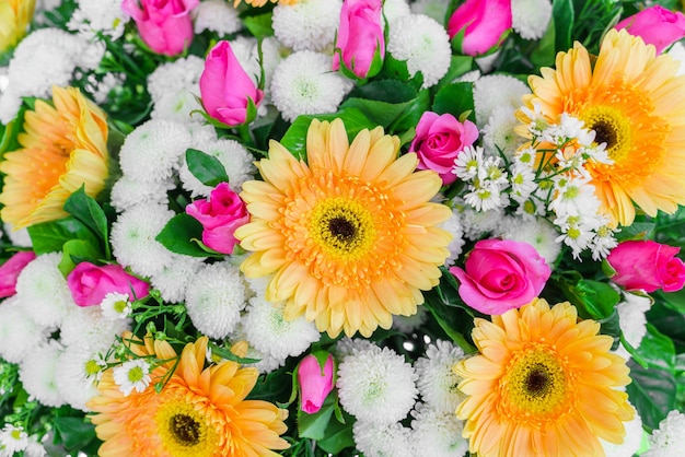 Schone Blumen Fur Valentines Und Hochzeitsszene Kostenlose Foto