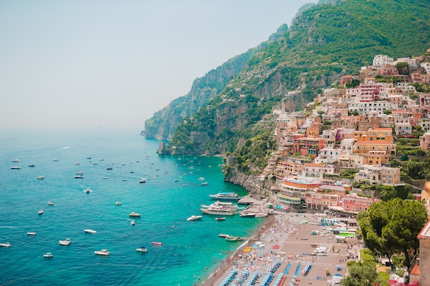 Schone Kustenstadte Von Italien Szenisches Positano In Amalfi Kuste Premium Foto