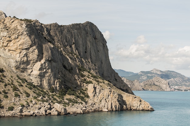 Schone Ozeanlandschaft Und Fester Boden Kostenlose Foto