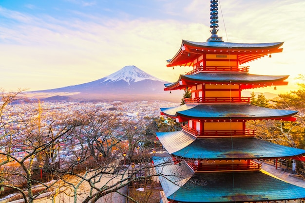 Sonnenuntergang An Der Chureito Pagode Und Dem Berg Fuji Premium Foto