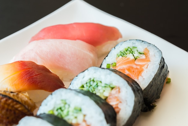 Sushi rolle | Kostenlose Foto