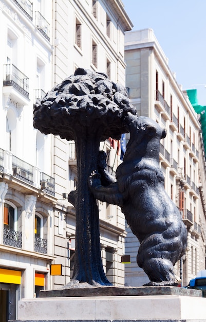 Symbol Von Madrid Skulptur Von Bar Und Madrono Baum Kostenlose Foto