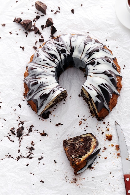 Teil köstlicher kuchen mit schokolade Kostenlose Fotos
