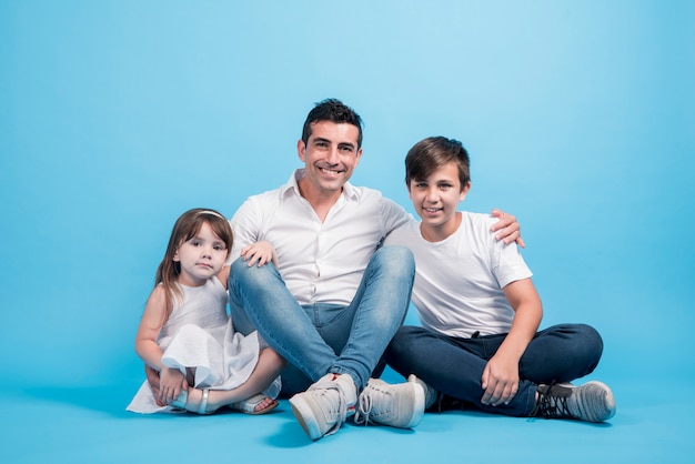 Vatertagskonzept mit glücklicher familie Kostenlose Fotos