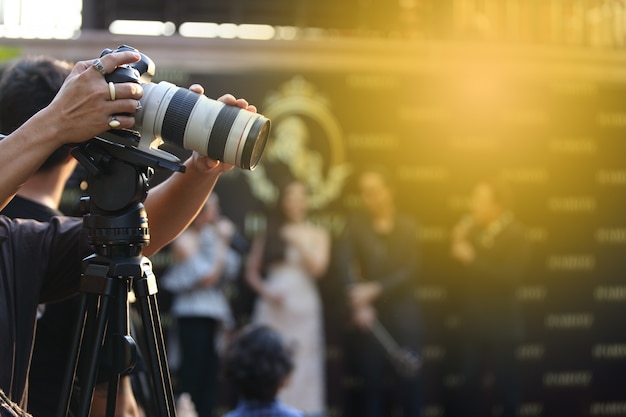 Video dslr camera social network live-aufnahme auf interview-sitzung des wettbewerbs Premium Fotos