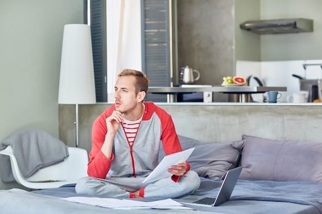 Von zu hause aus arbeiten Kostenlose Foto