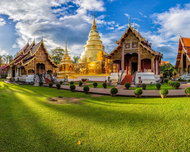 Wat Phra Sing Temple Bei Chiang Mai Province Thailand Premi