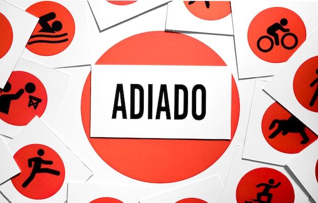 evento adiado