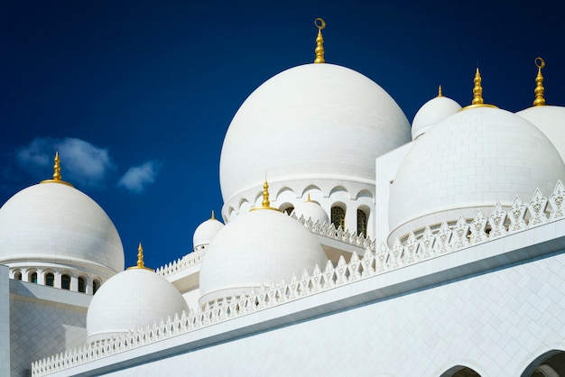 Abu dhabi sheikh zayed white mosque Premium Photo