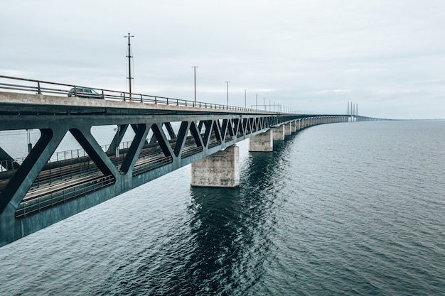 デンマークとスウェーデンの間の橋の航空写真 無料の写真