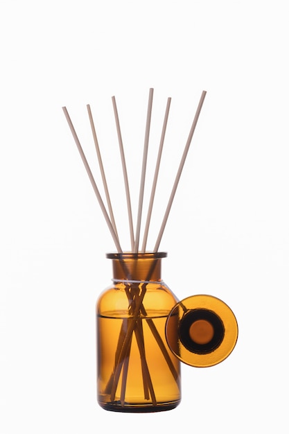 Air refresher bottle mock up. reed diffuser isolated on a white background. aromatherapy concept ...