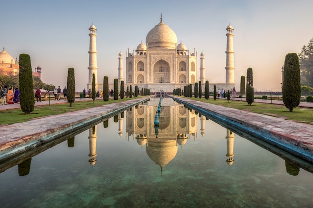 Premium Photo | Amazing taj mahal