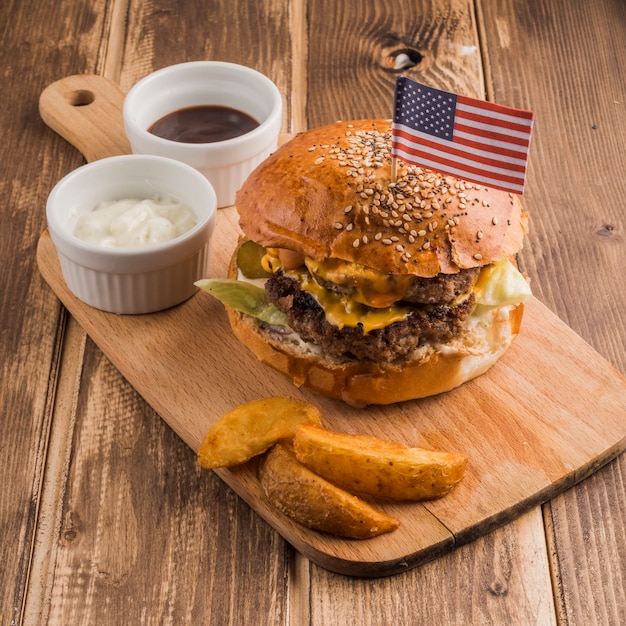 Free Photo American Hamburger With Flag