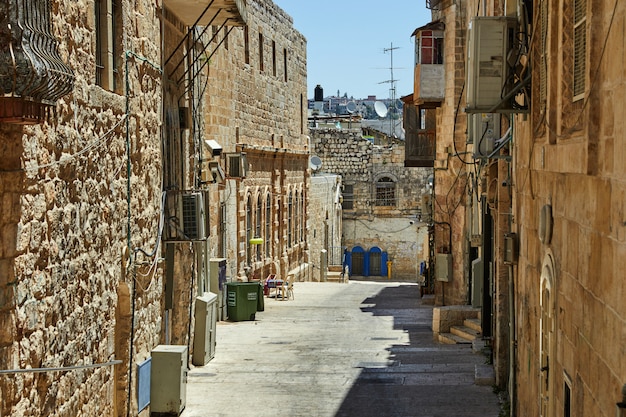 Premium Photo | Ancient alley in jewish quarter, jerusalem. israel ...