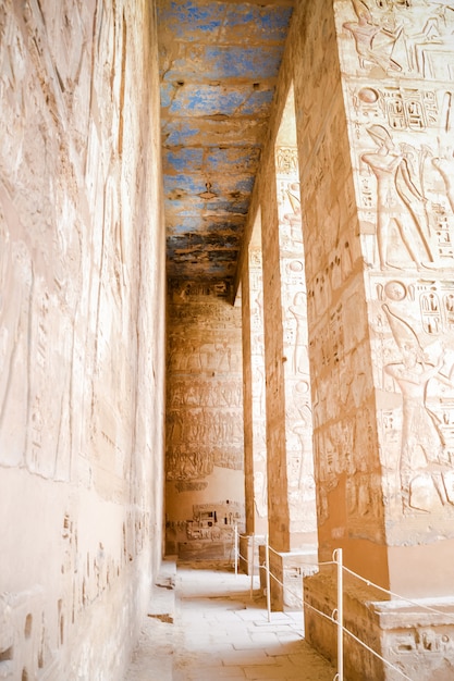 Premium Photo | Ancient egyptian tomb building with hieroglyphs