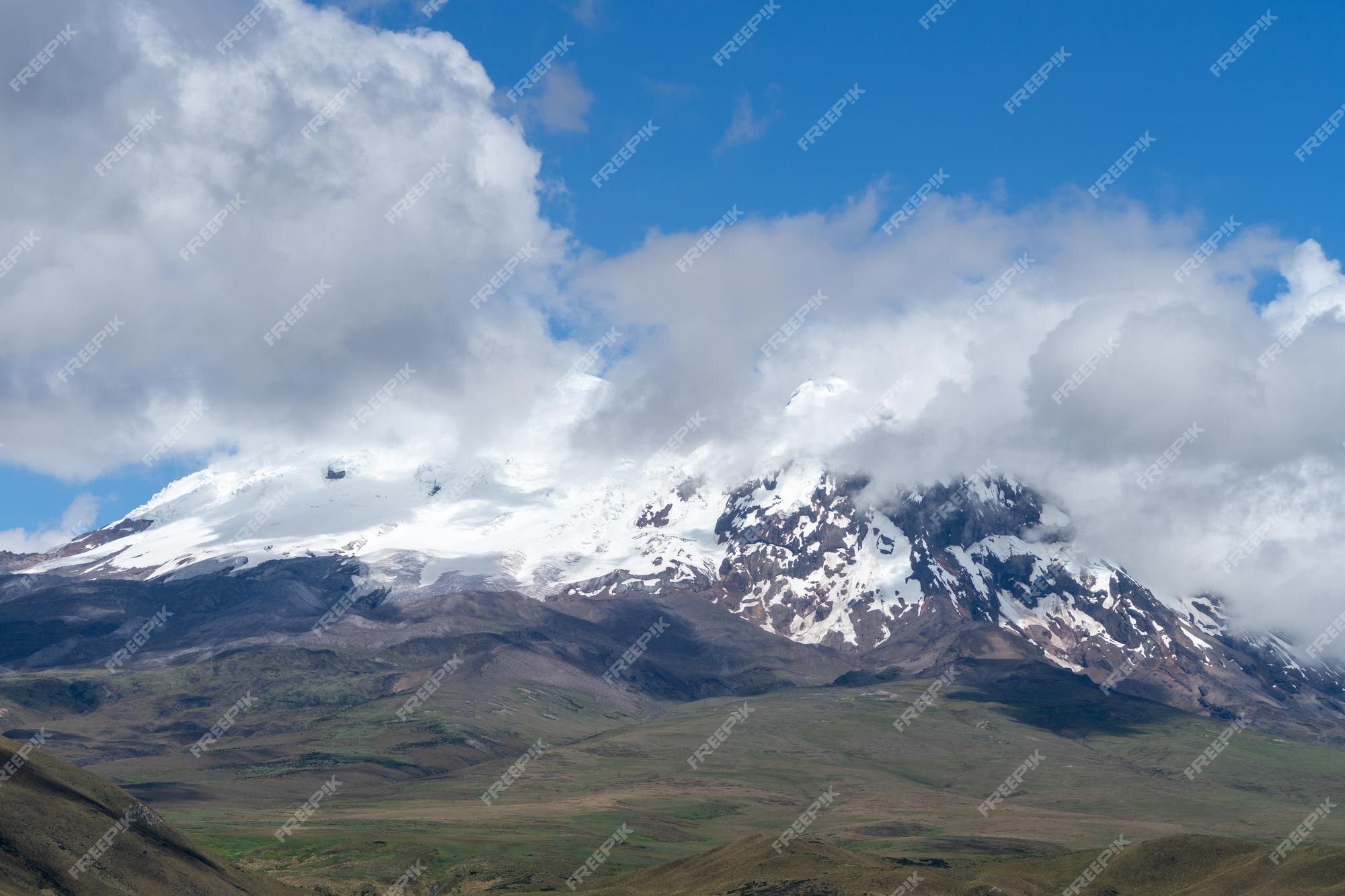 Premium Photo | Antisana ecological reserve antisana volcano ecuador