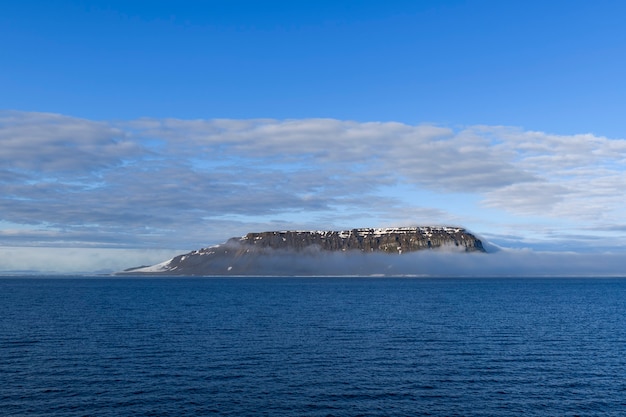 Premium Photo | Arctic landscape in summer time. franz jozef land ...