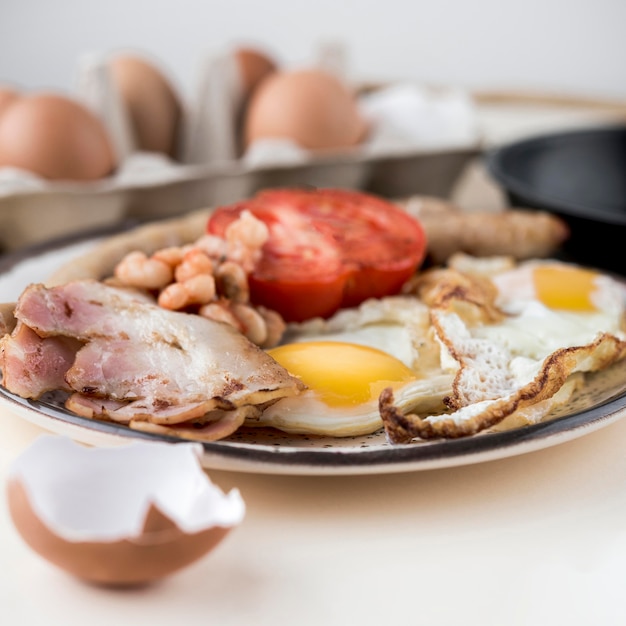 Free Photo | Arrangement with omelette on plate