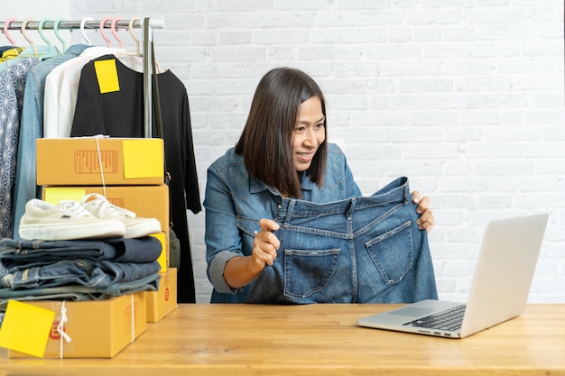 selling jeans online