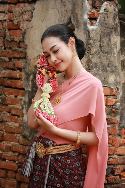 Premium Photo Attractive Thai Women In Traditional Dress