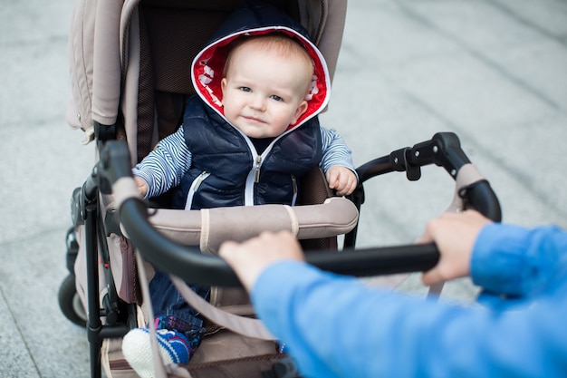 sitting stroller