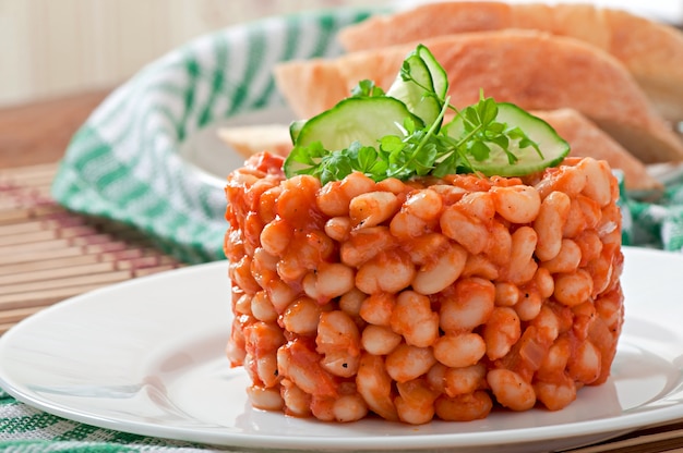 free-photo-baked-beans-with-tomato-sauce