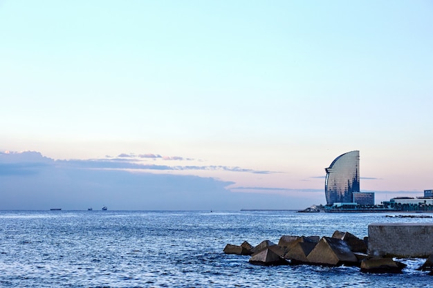 Barcelona sea at sunset | Premium Photo