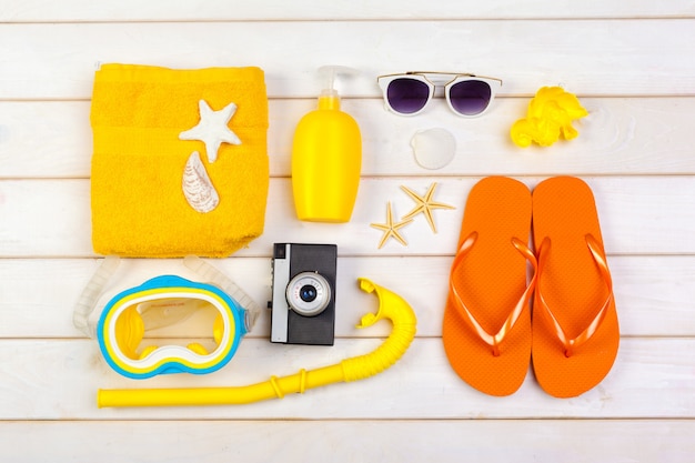 beachwear accessories