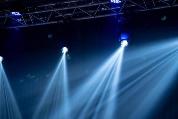 Beam light at indoor party hall, white light is beautiful. | Premium Photo