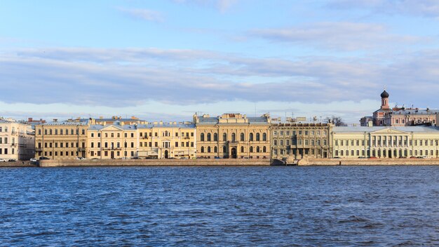 Beatiful View Neva River In Saint Petersburg Premium Photo