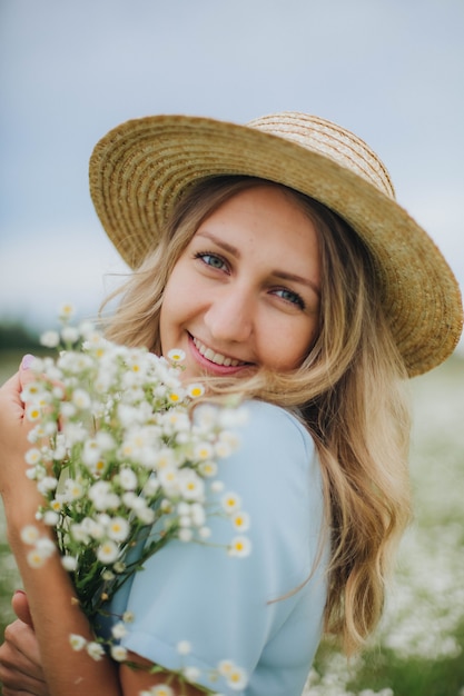 blue dress with white daisies
